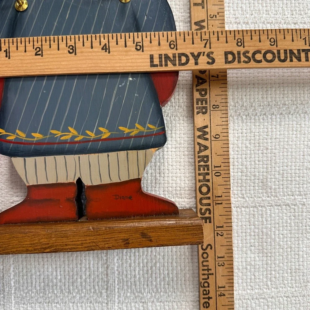 VTG Folk Art Santa Clause Wooden Figurine Hand Painted Primitive Christmas Decor